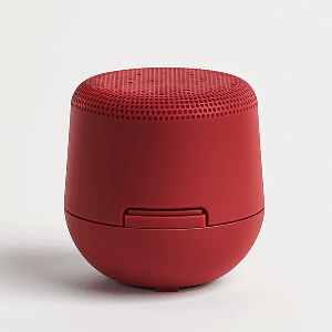Close - Up Speaker